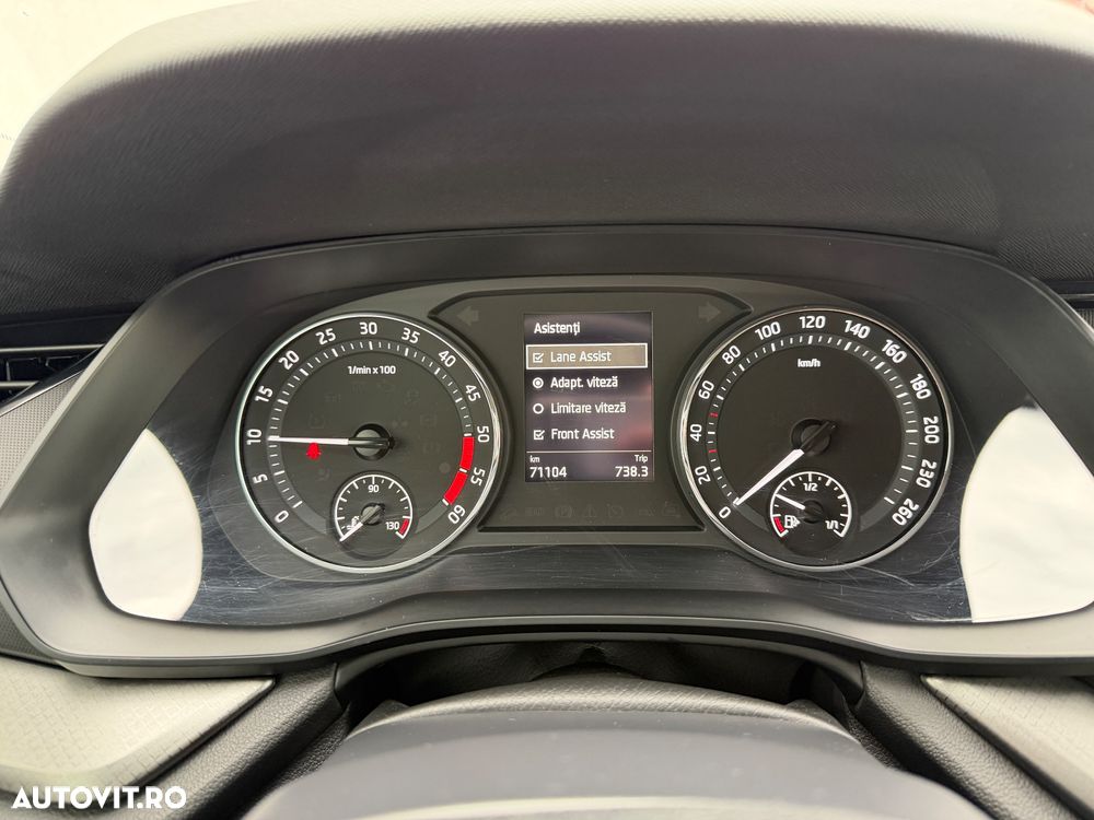 Skoda Octavia 2.0 TDI Ambition - 11