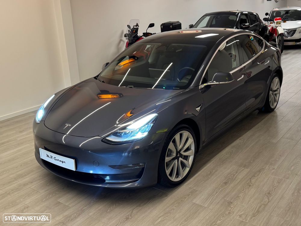 Tesla Model 3 - 15