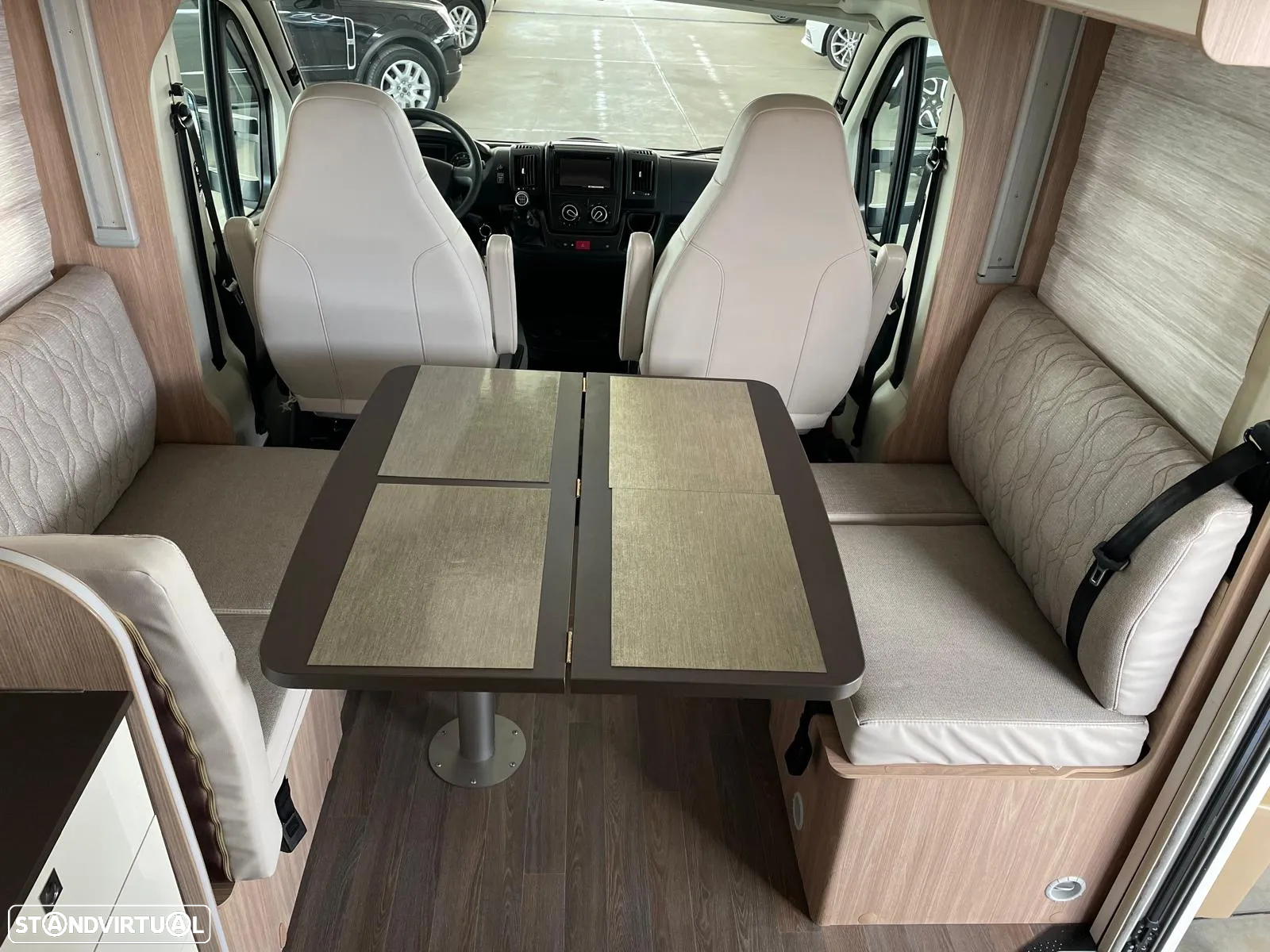Burstner Lyseo Time Fidelity - Autocaravana c/Camas Central e Elevatória - 25