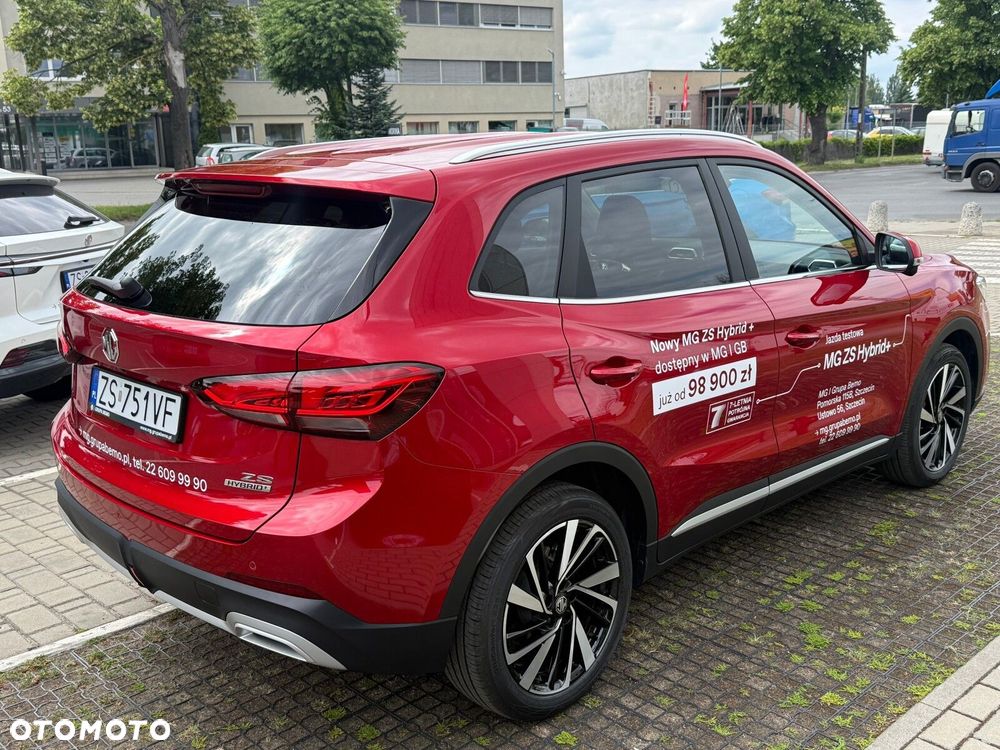 MG ZS Hybrid+ - 4