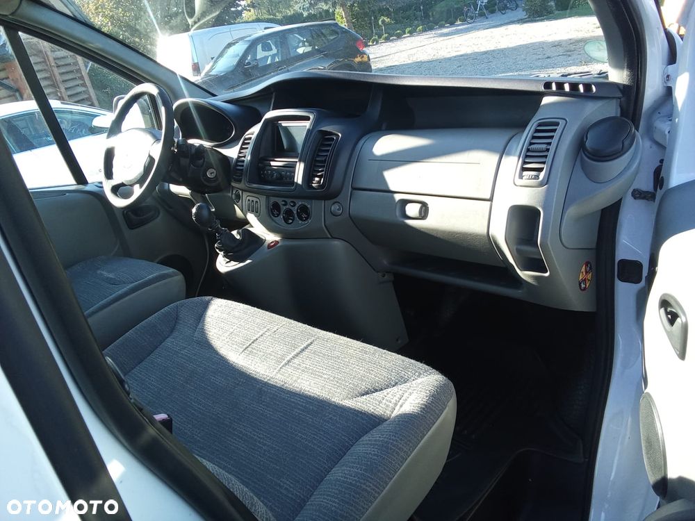 Renault Trafic - 17
