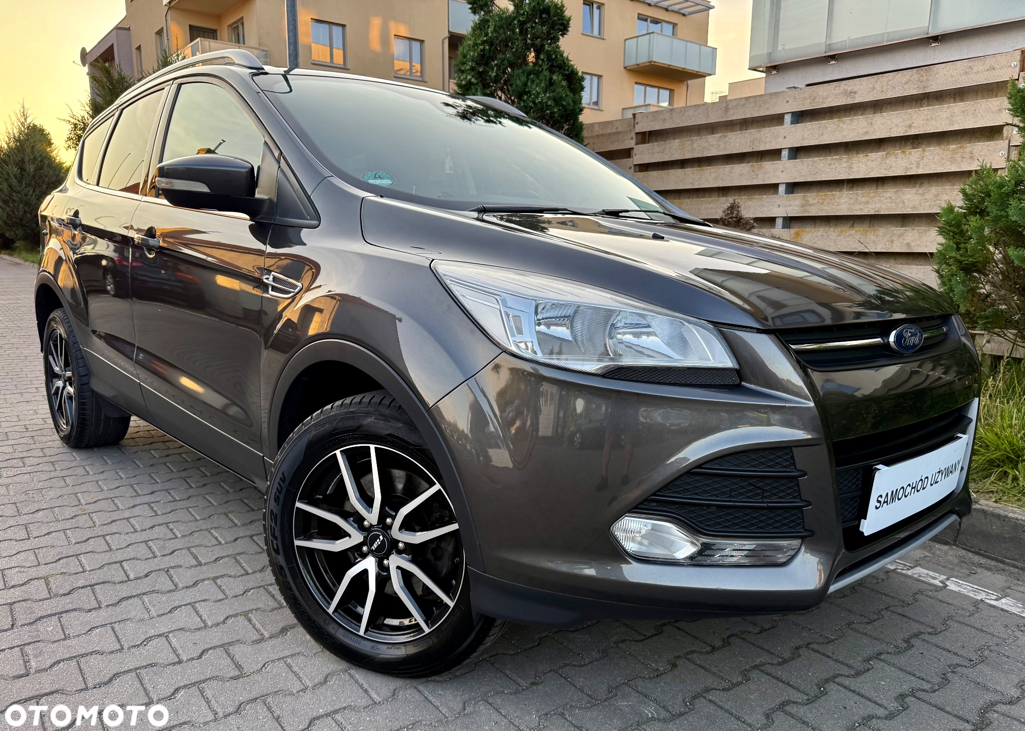 Ford Kuga 2.0 TDCi FWD Edition - 4