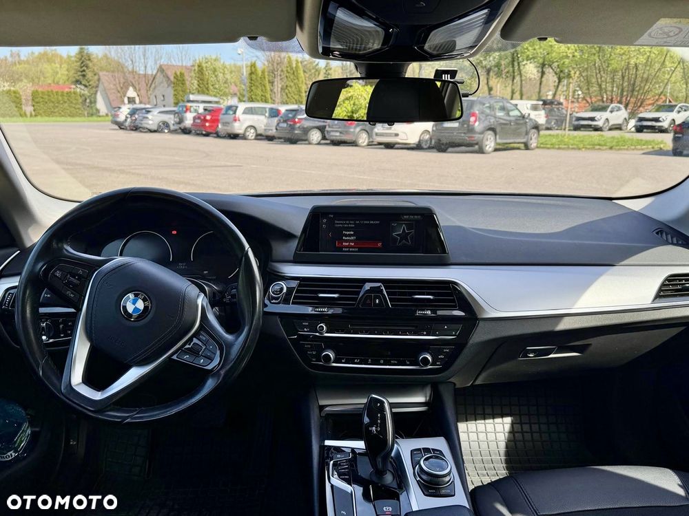 BMW Seria 5 520d Sport Line sport - 15
