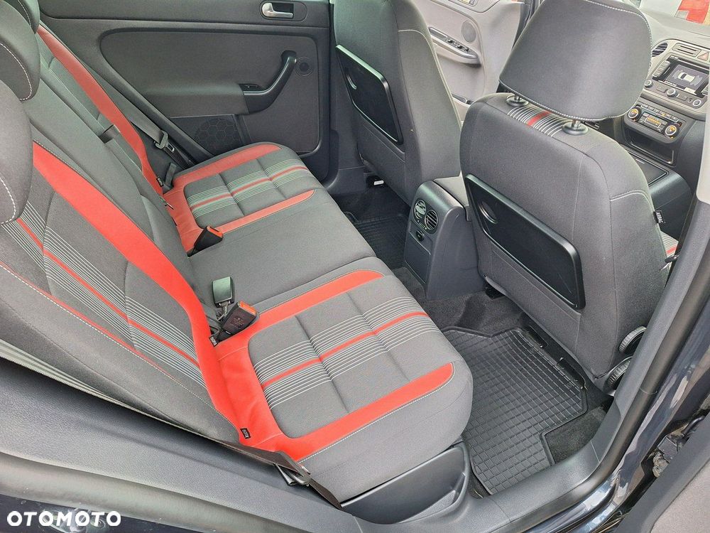 Volkswagen Golf Plus 1.6 TDI DPF MATCH - 16