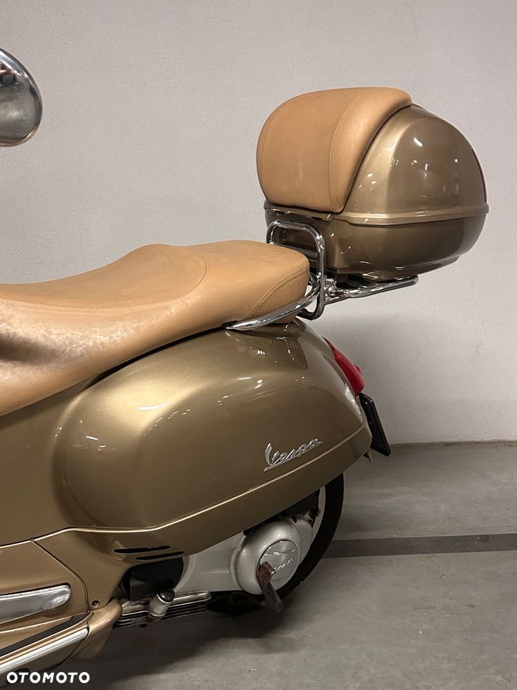 Vespa GTS - 6