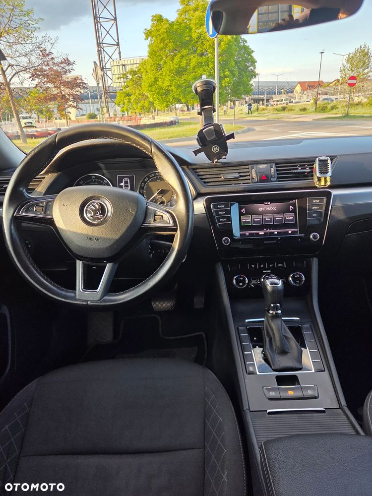 Skoda Superb 2.0 TDI Active DSG7 - 6