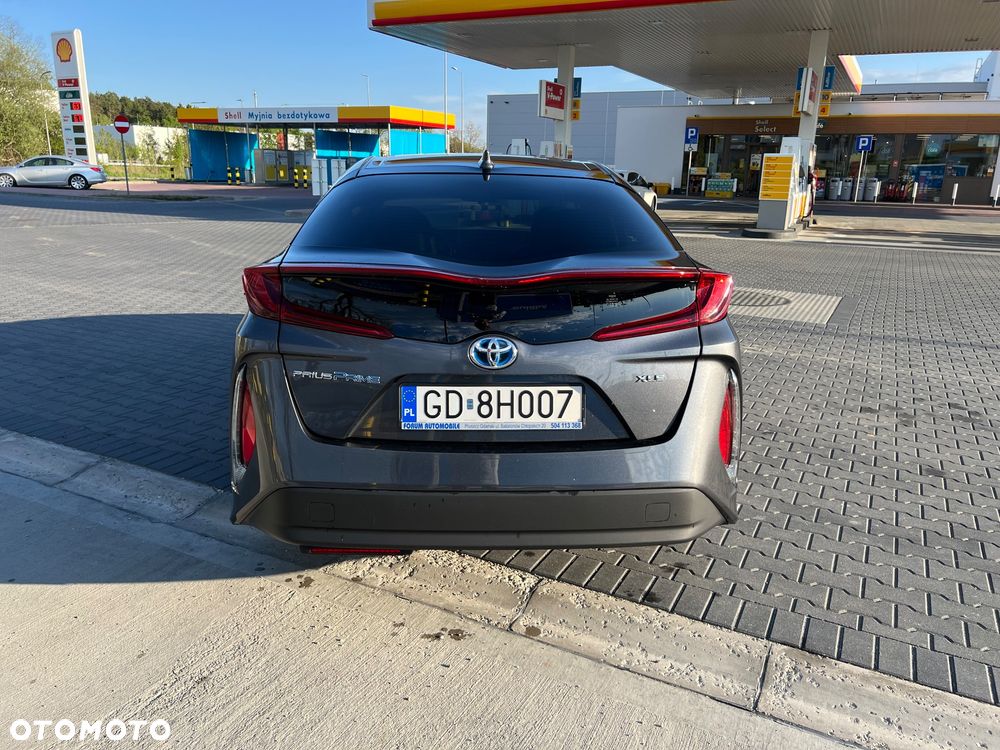 Toyota Prius Hybrid Executive - 10