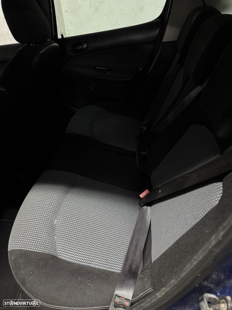 Peugeot 206 1.1 Color Line - 6