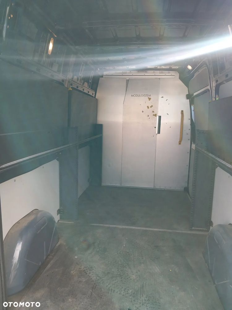 Mercedes-Benz Sprinter - 6