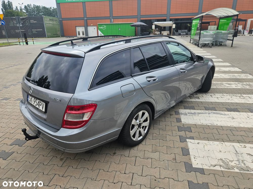 Mercedes-Benz Klasa C 220 CDI BlueEff 4-Matic Avantgarde - 5