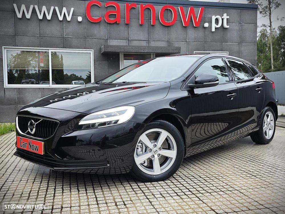Volvo V40 2.0 D2 Momentum Geartronic - 1