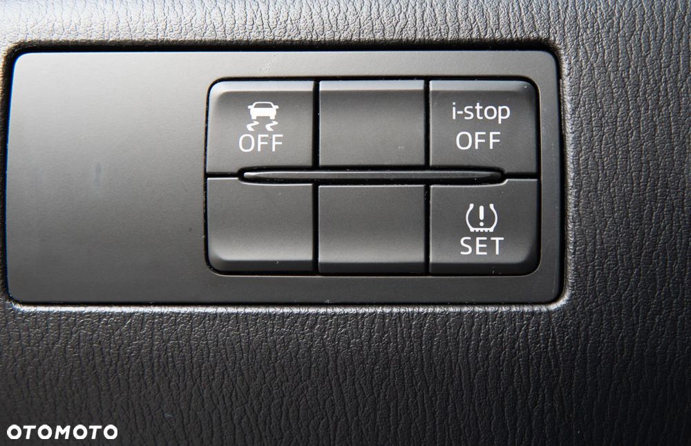 Mazda 3 2.0 Skyenergy - 32