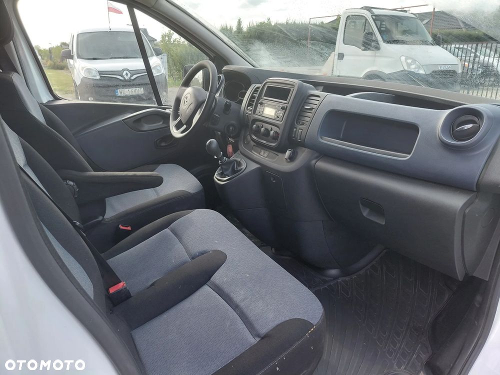 Opel Vivaro B - 8