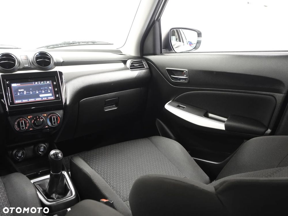 Suzuki Swift 1.2 Dualjet Allgrip Comfort - 30