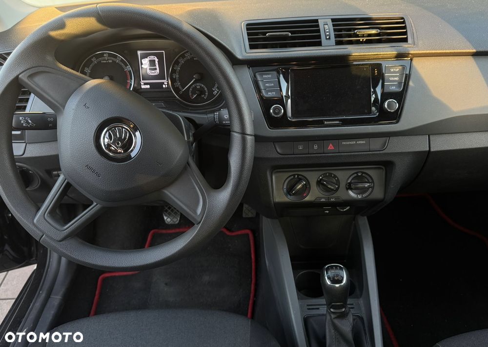 Skoda Fabia - 11
