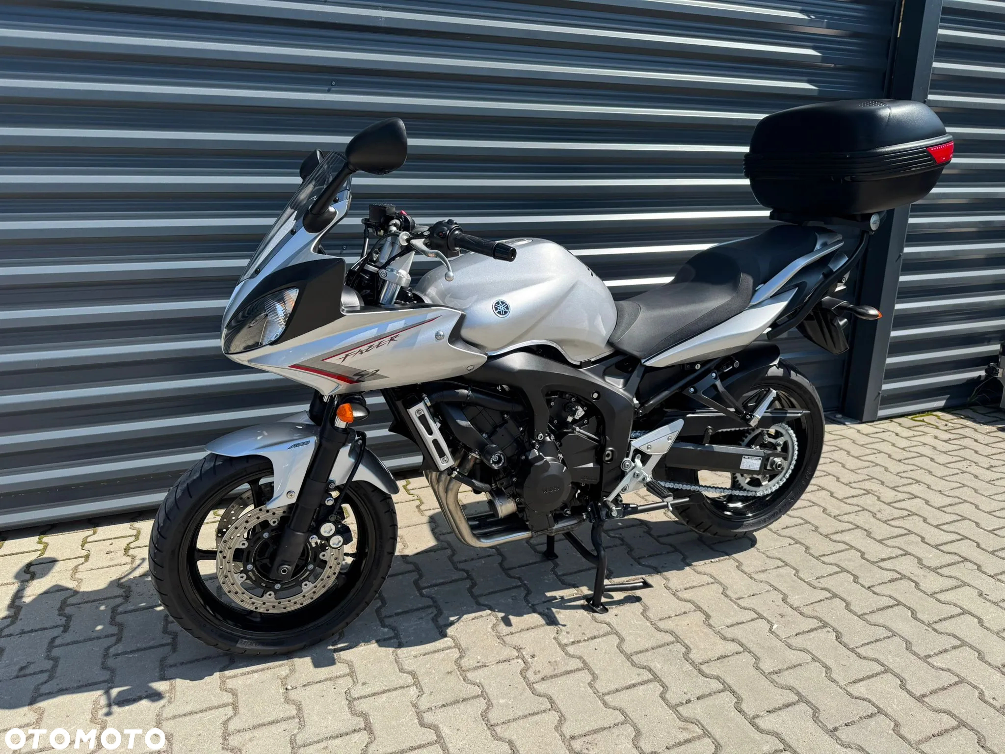 Yamaha FZ6 - 4