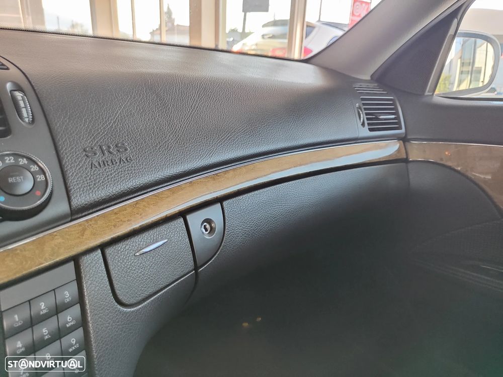Mercedes-Benz E 220 CDi Avantgarde - 38
