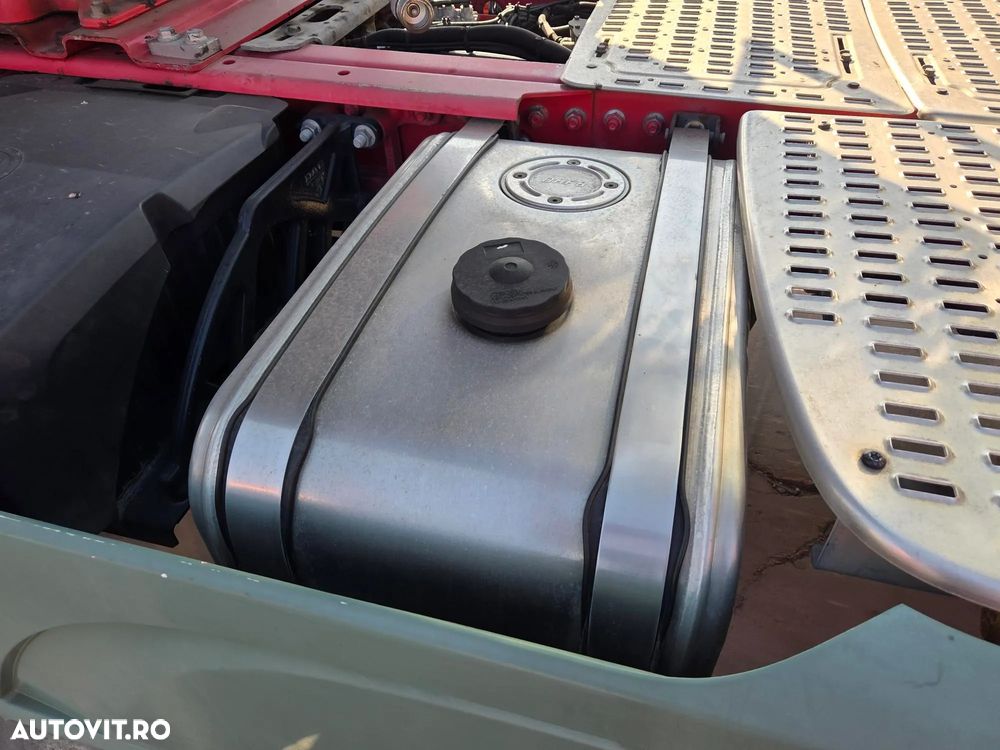 DAF XF530, 2018, 601.155km, KIT BASCULARE, AUTOMATA+INTARDER 6 trepte, FRIGIDER, XENON, Fuste laterale, Jante Aluminiu, Anv 315/80R22,5 80% OK, Goarne, girofaruri, rulat doar in GERMANIA, leasing 3 ani-rata leasing 3400 lei, CIV, PROMOTIE 22900 EUR+tva - 7