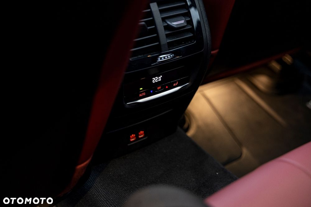 BMW X4 xM40i mHEV - 26