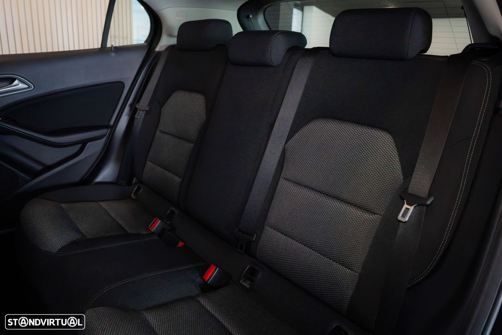 Mercedes-Benz GLA 180 d Style - 21