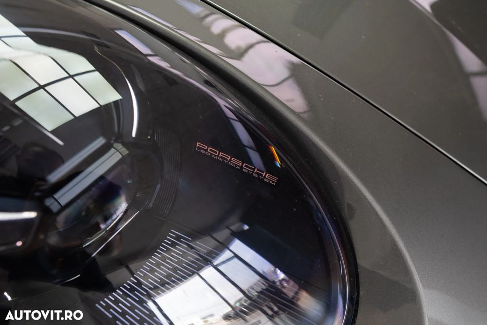Porsche 911-TURBO-S PDK - 13