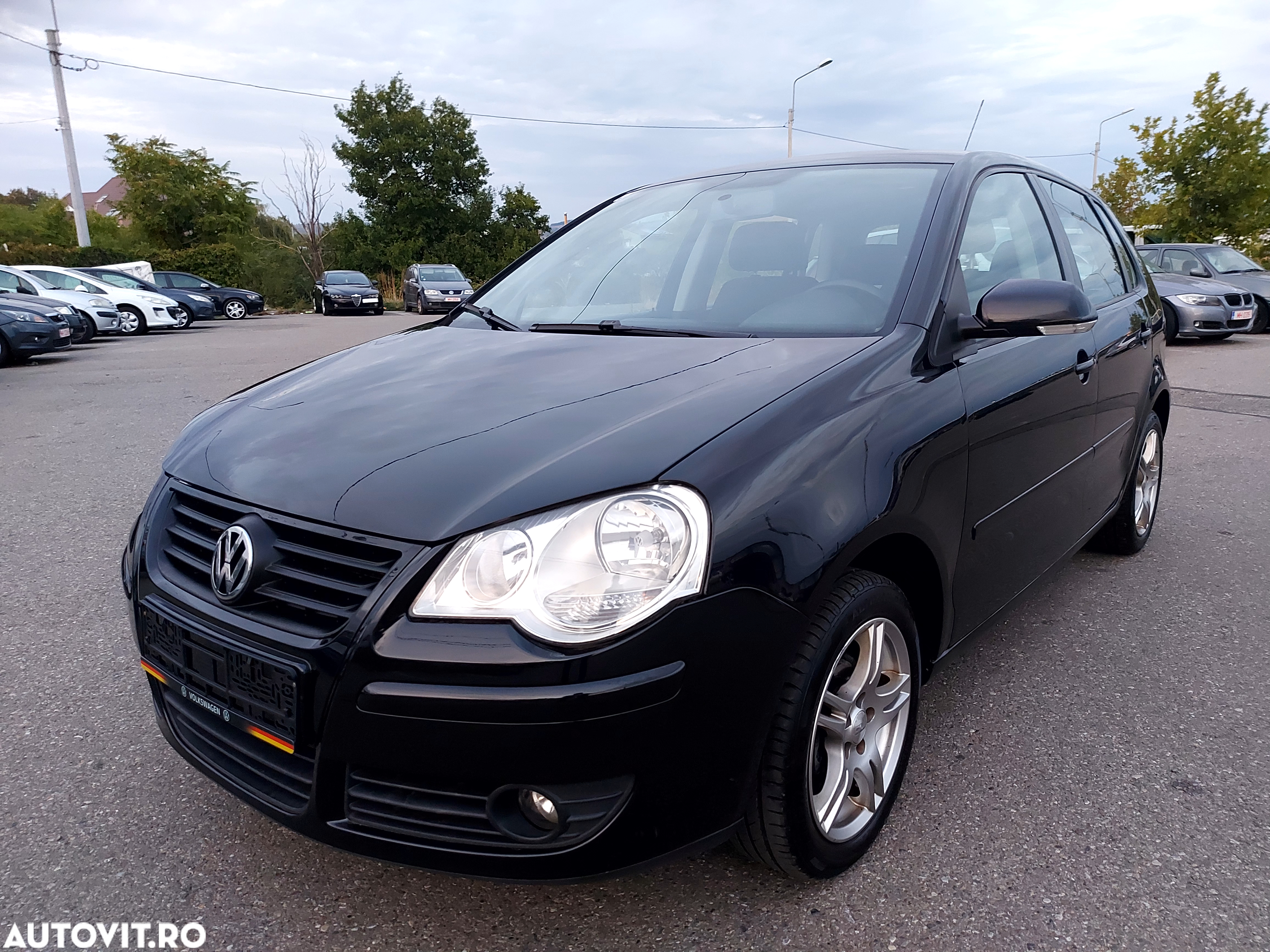 Volkswagen Polo - 4