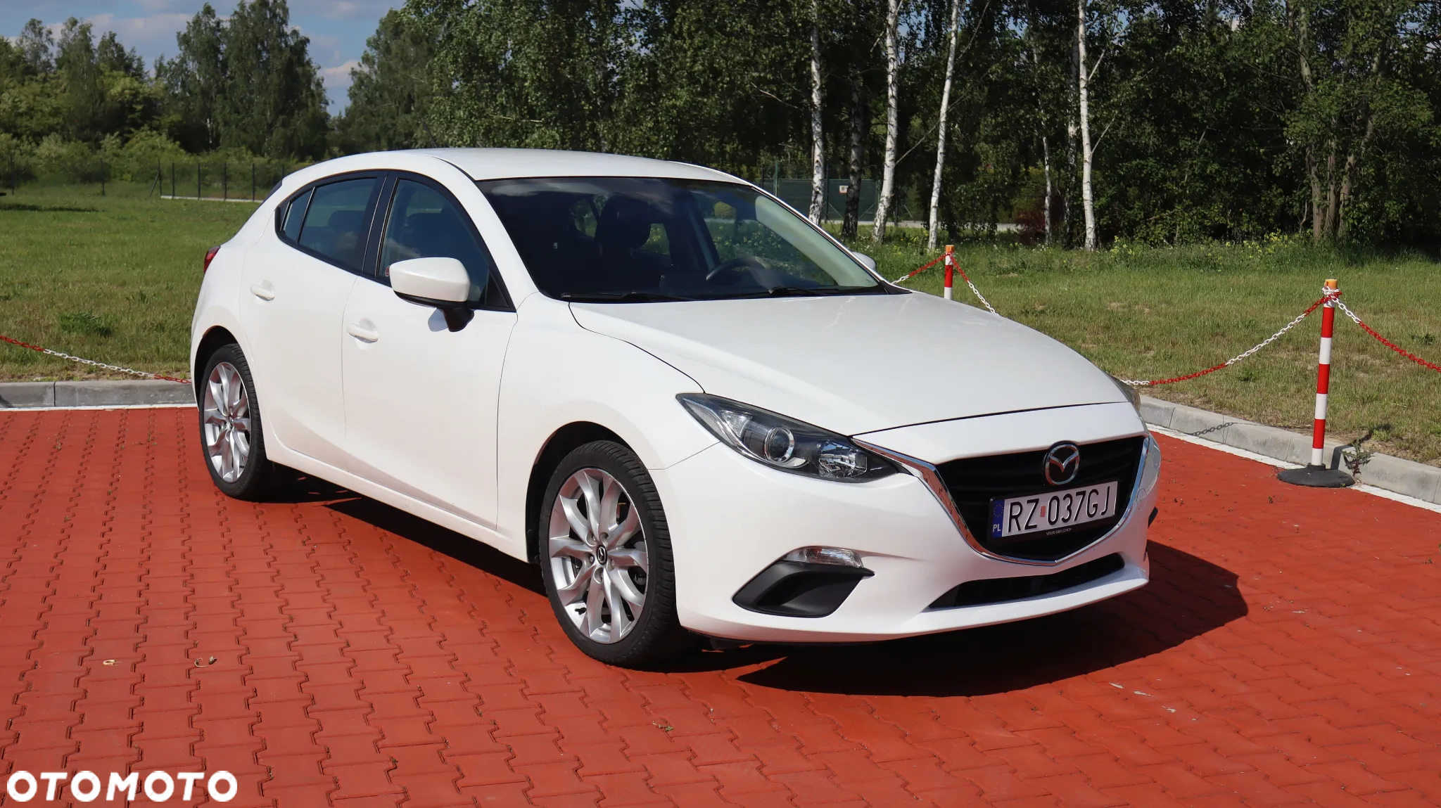 Mazda 3 - 8