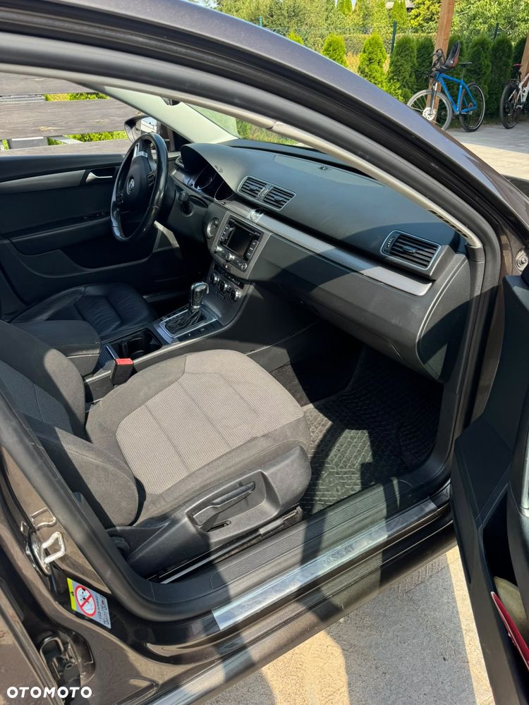 Volkswagen Passat 2.0 TDI Comfortline DSG - 9
