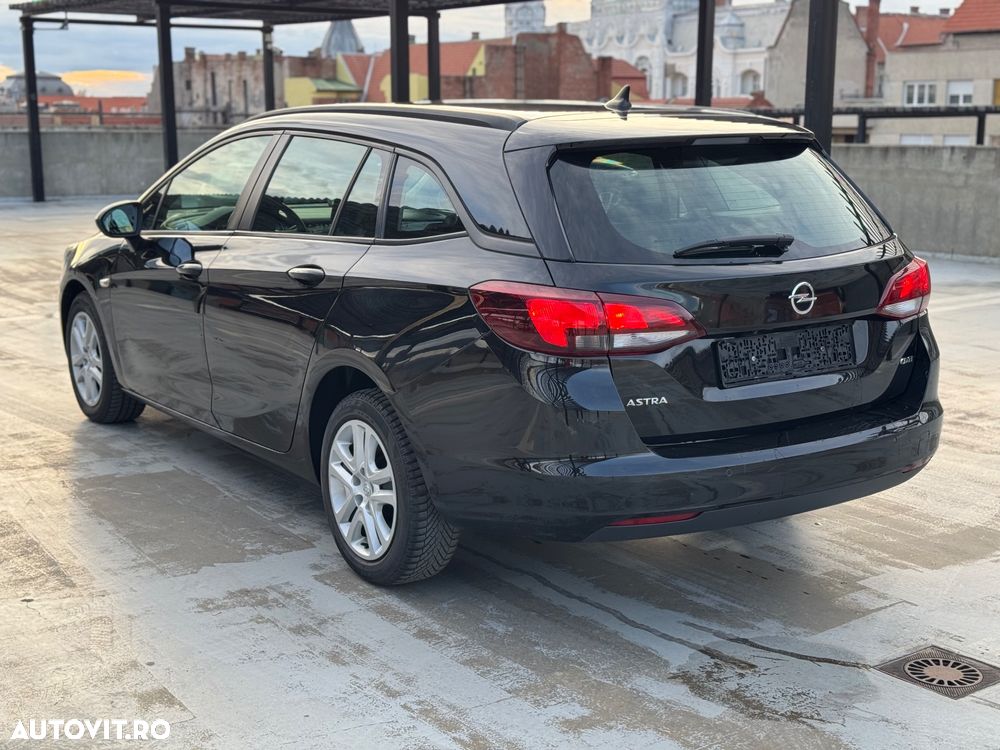 Opel Astra 1.6 D Start/Stop Sports Tourer Dynamic - 4