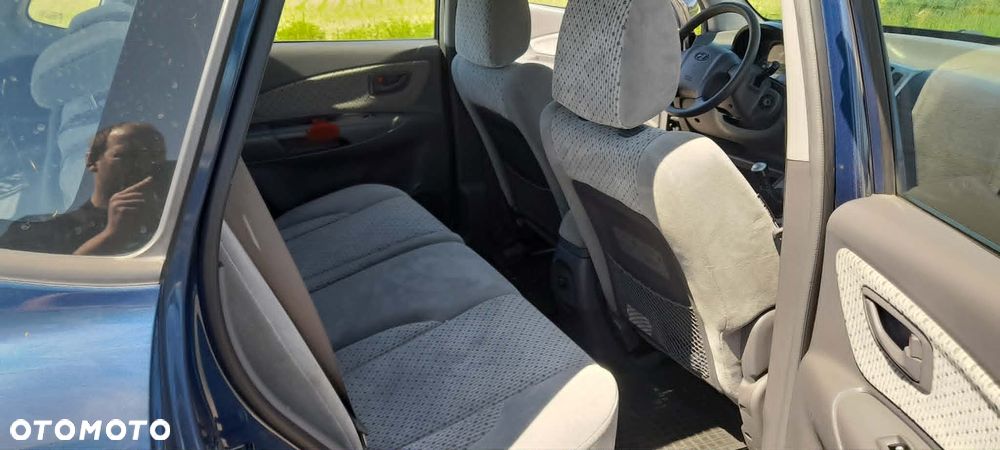 Hyundai Tucson 2.0 Comfort 2WD - 3