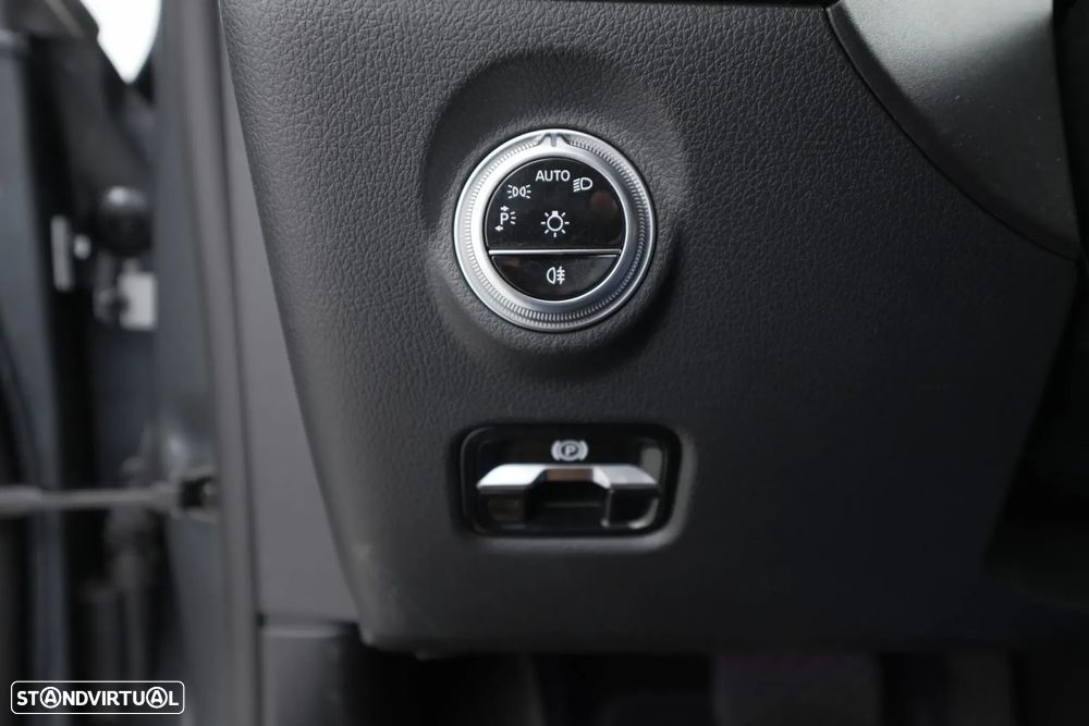 Mercedes-Benz C 300 de Avantgarde - 20