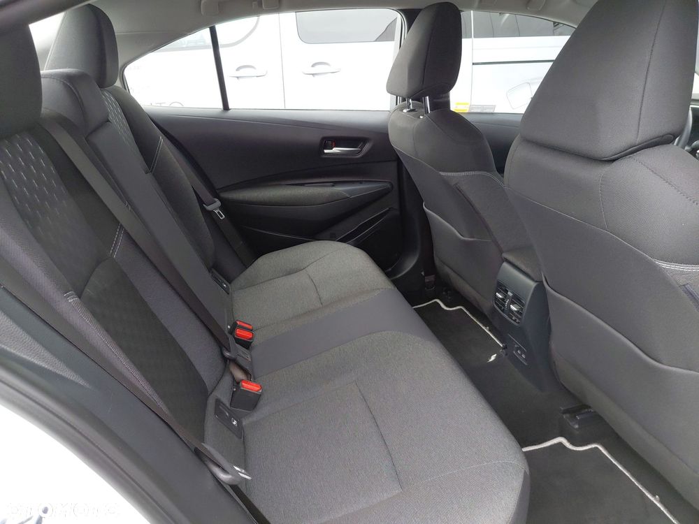 Toyota Corolla 1.8 Hybrid Comfort - 10
