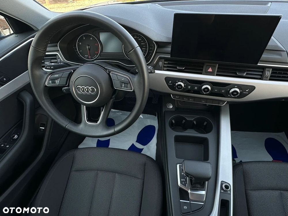 Audi A4 Avant 40 TDI mHEV Quattro S tronic - 17