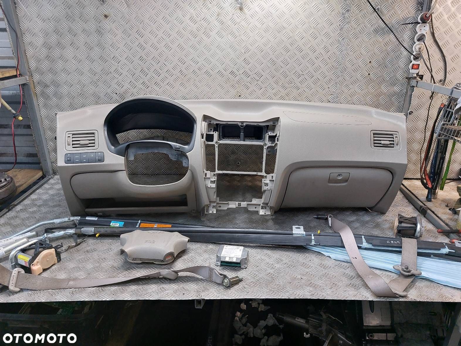 ZESTAW AIRBAG POSTRZAŁOWY KOKPIT HYUNDAI TUCSON I 95910-2E700 - 1