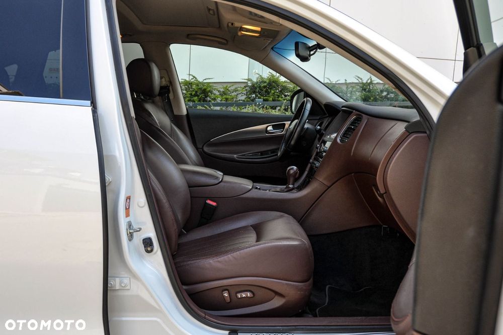 Infiniti EX - 11