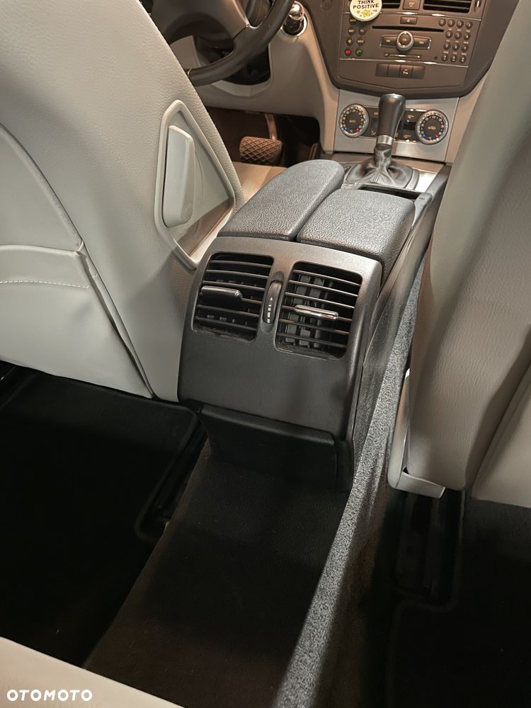 Mercedes-Benz Klasa C - 25