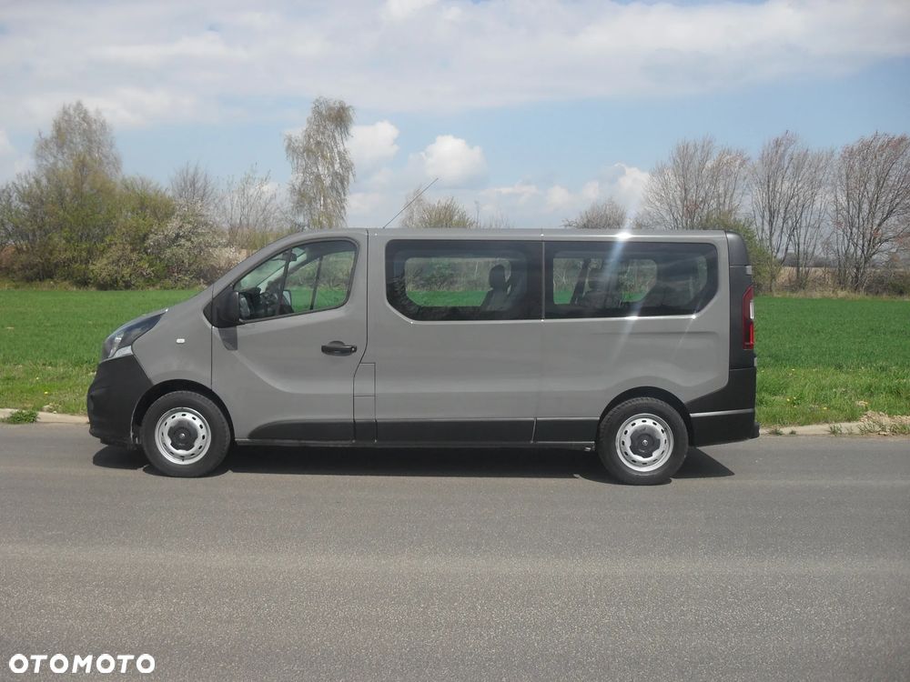 Opel Vivaro - 8