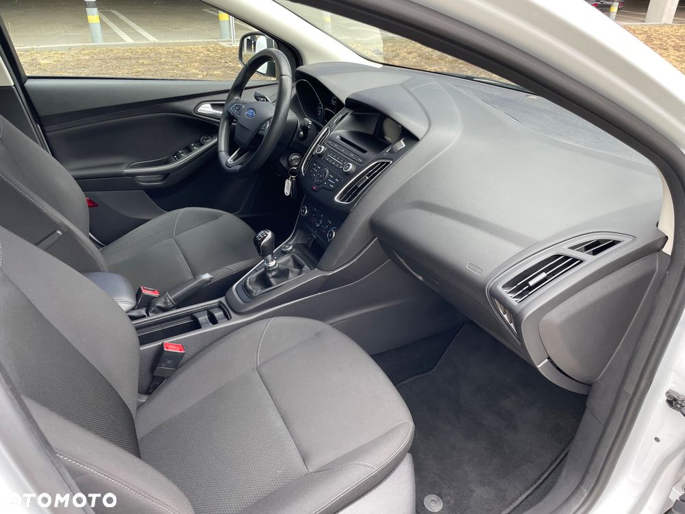 Ford Focus 1.0 EcoBoost Start-Stopp-System TREND - 21