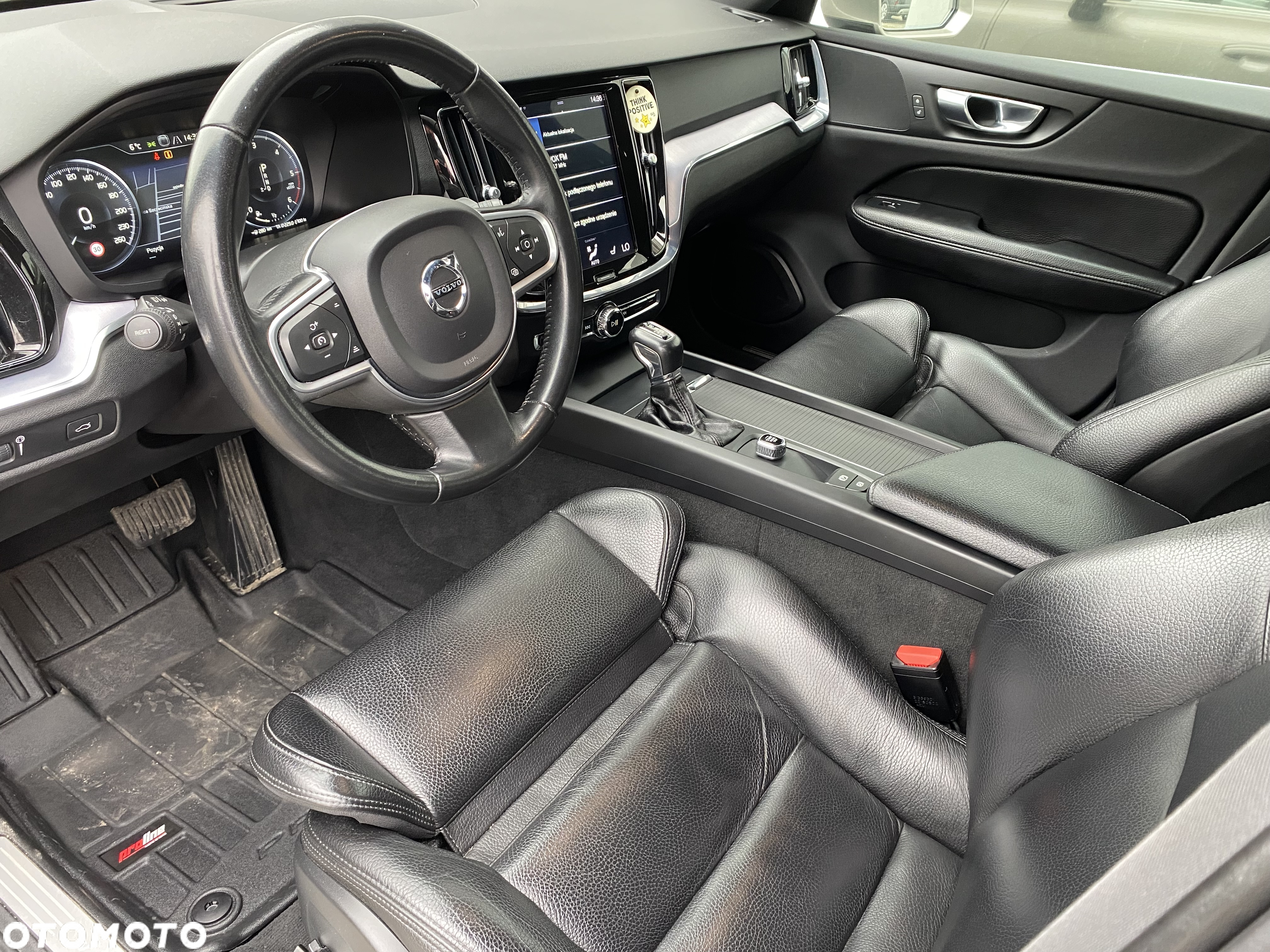 Volvo V60 D4 Geartronic Momentum Pro - 27