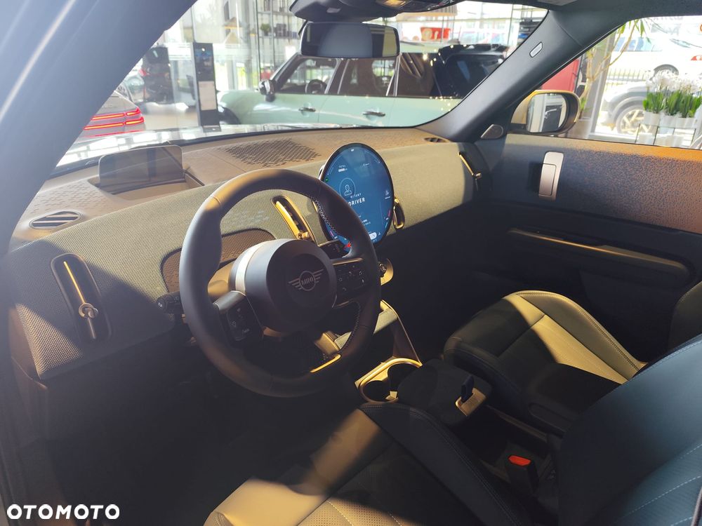 MINI Countryman S ALL4 mHEV Linia Favoured - 16