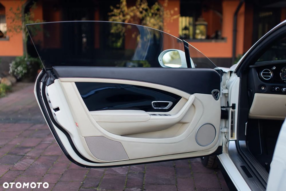 Bentley Continental GT - 10