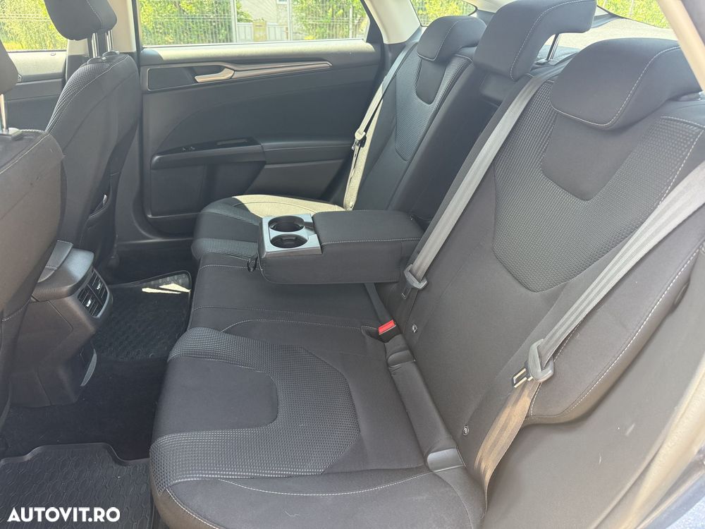 Ford Mondeo 2.0 HEV Titanium - 8