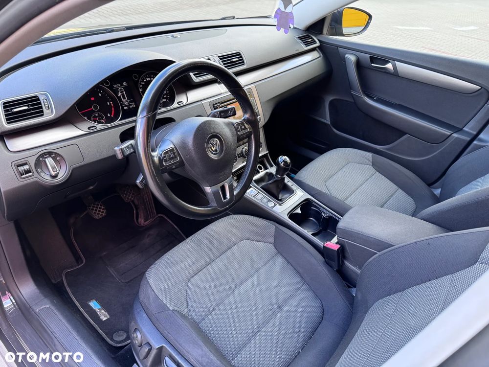 Volkswagen Passat Variant 2.0 TDI Comfortline - 14