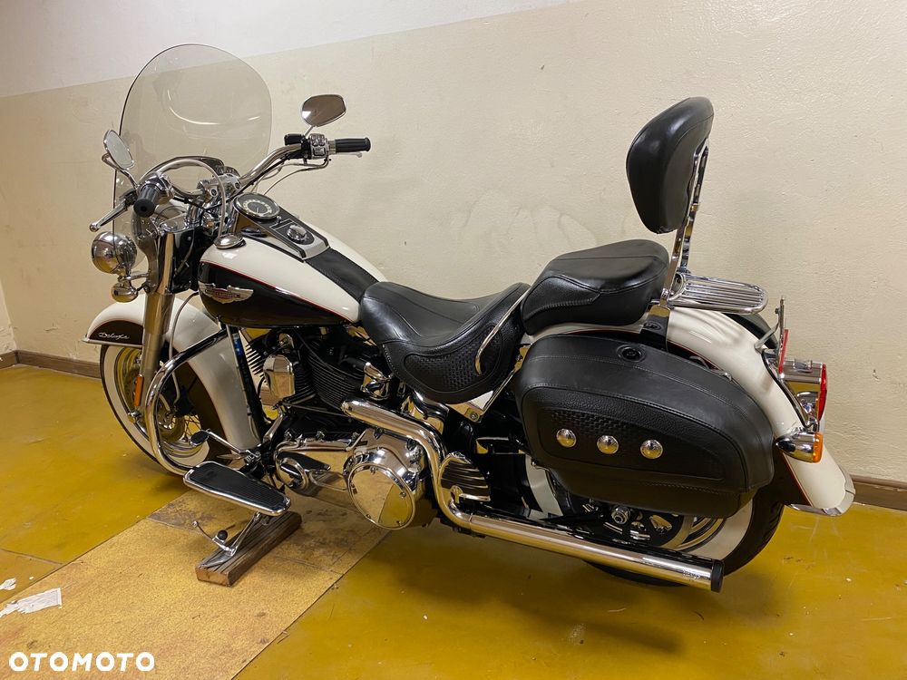 Harley-Davidson Softail Deluxe - 3