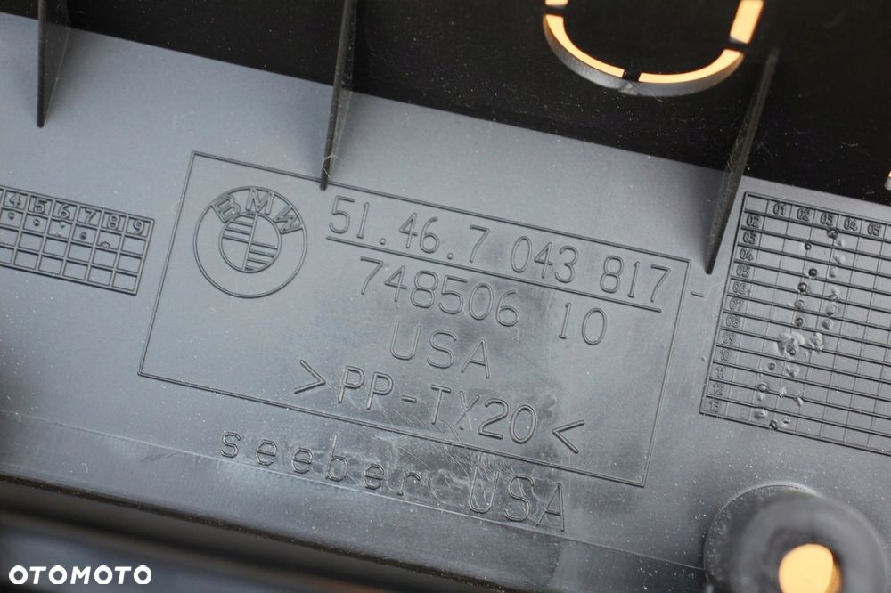 Schowek tył tylny BMW e85 z4 centralny 7043817 - 4