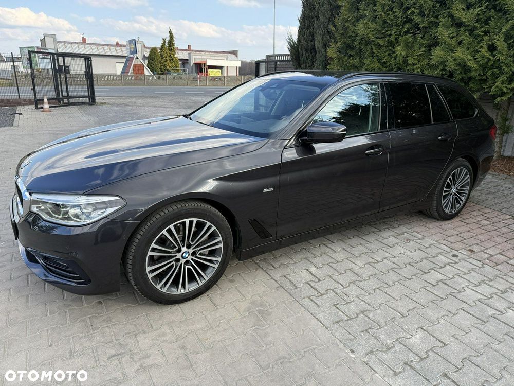 BMW Seria 5 520d Sport - 1