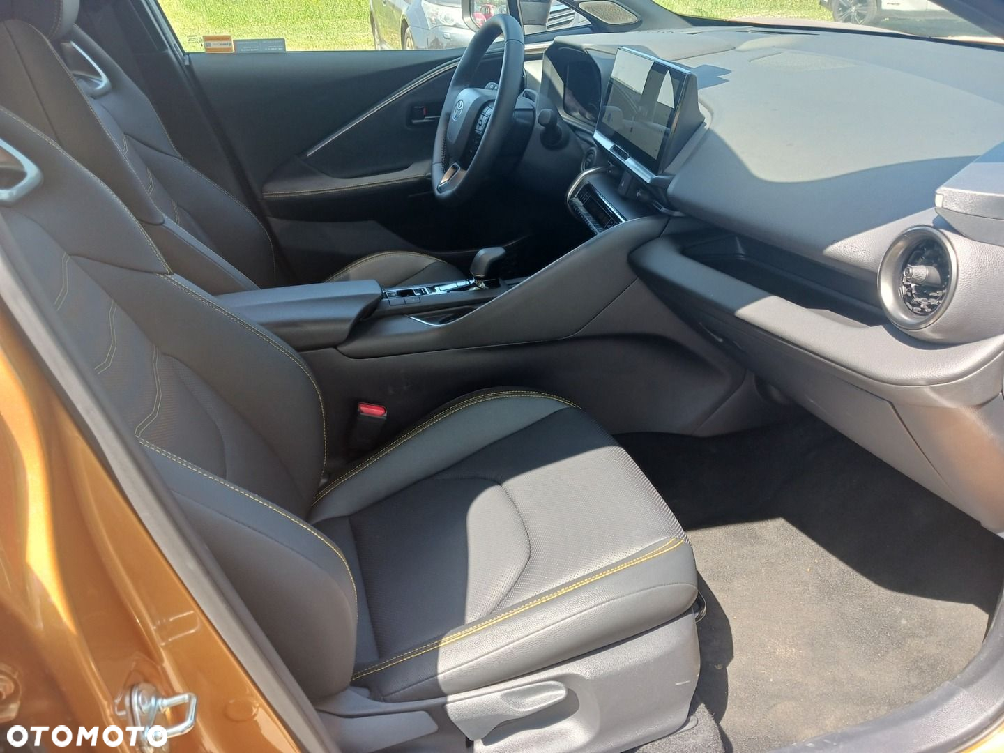 Toyota C-HR - 11