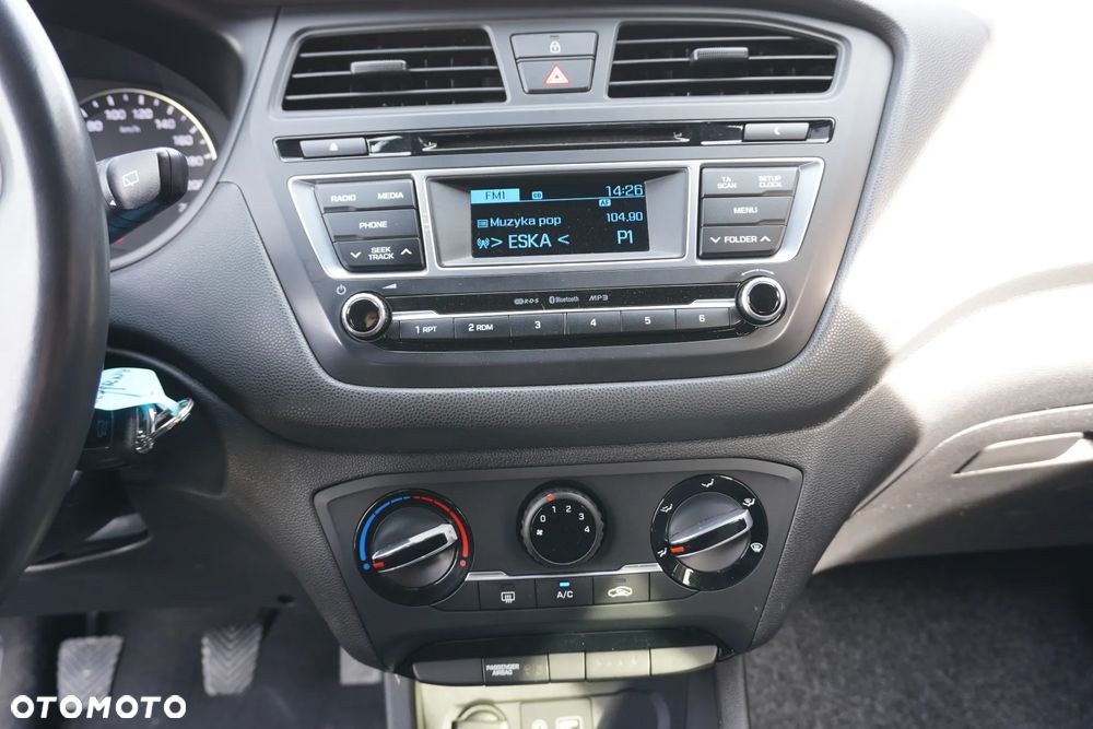 Hyundai i20 1.2 YES Gold - 21