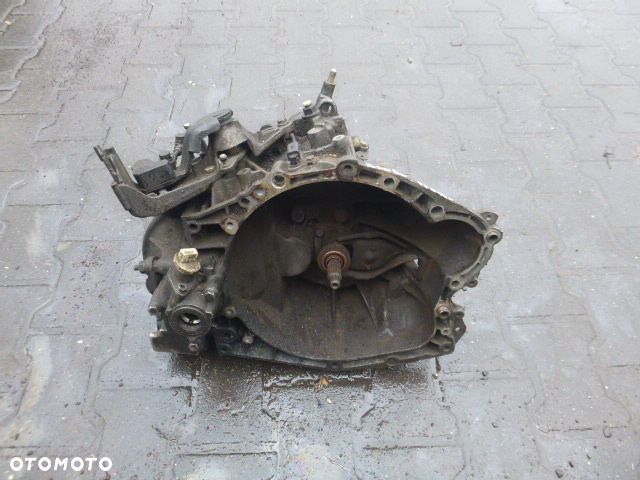 MANUALNA SKRZYNIA BIEGÓW CITROEN XSARA PICASSO 2.0 HDI 20DL64 - 2