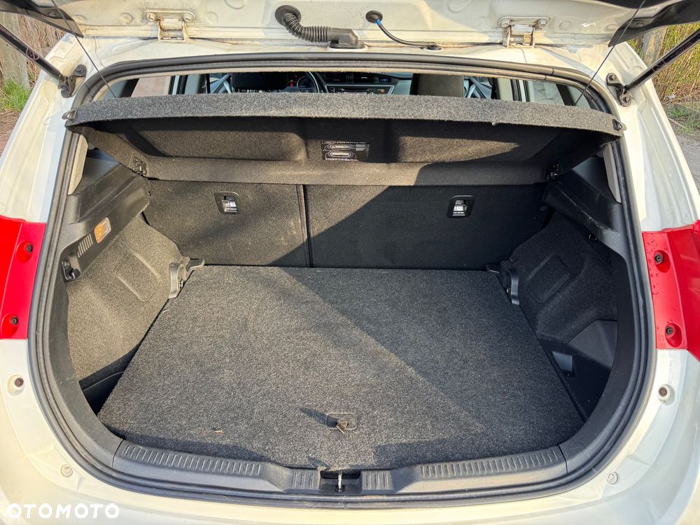 Toyota Auris - 18